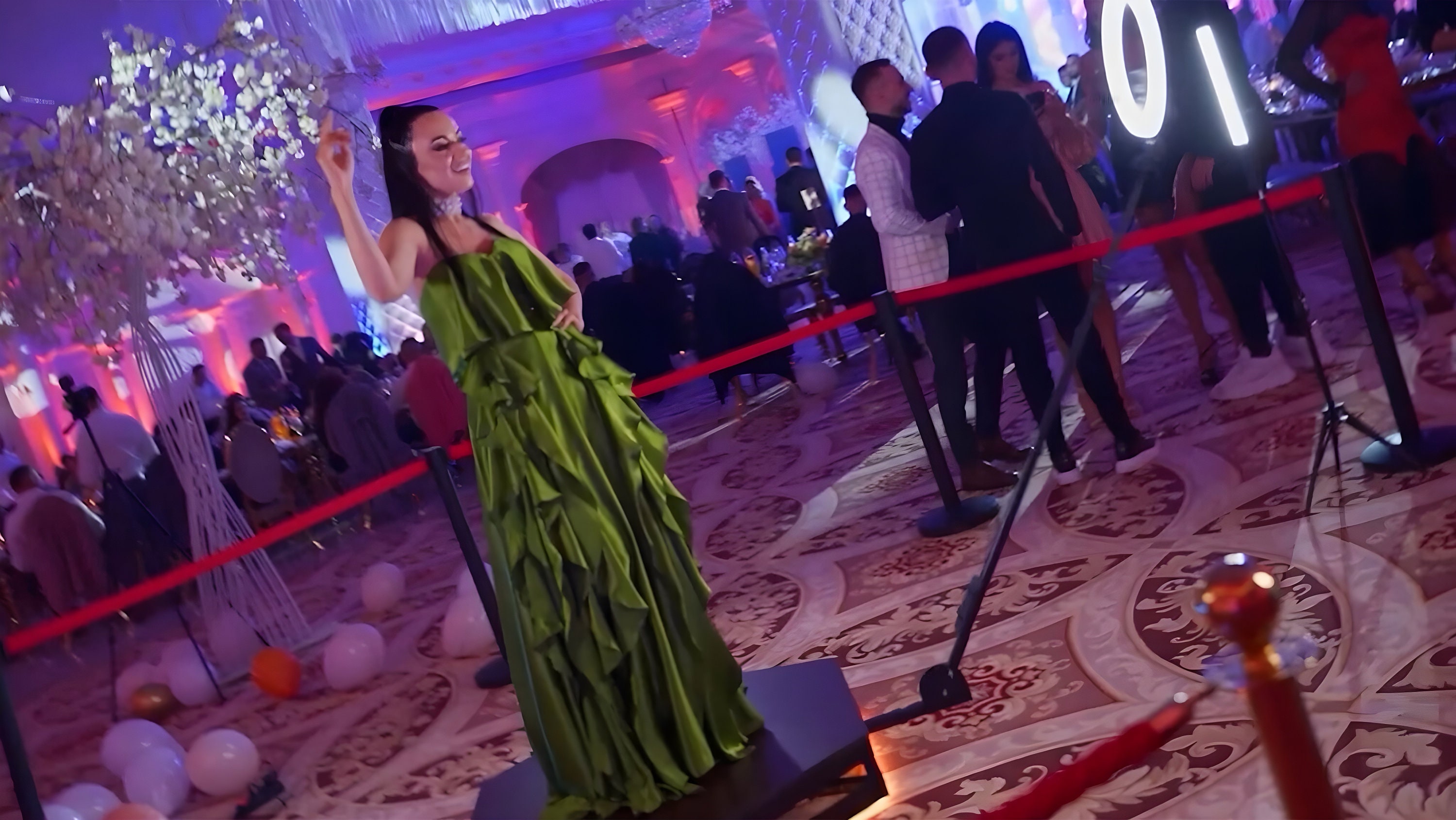 Promo video for your 360 photo booth, HD and watermark free, Image 1 of 8